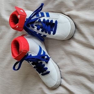 Wrestling shoes